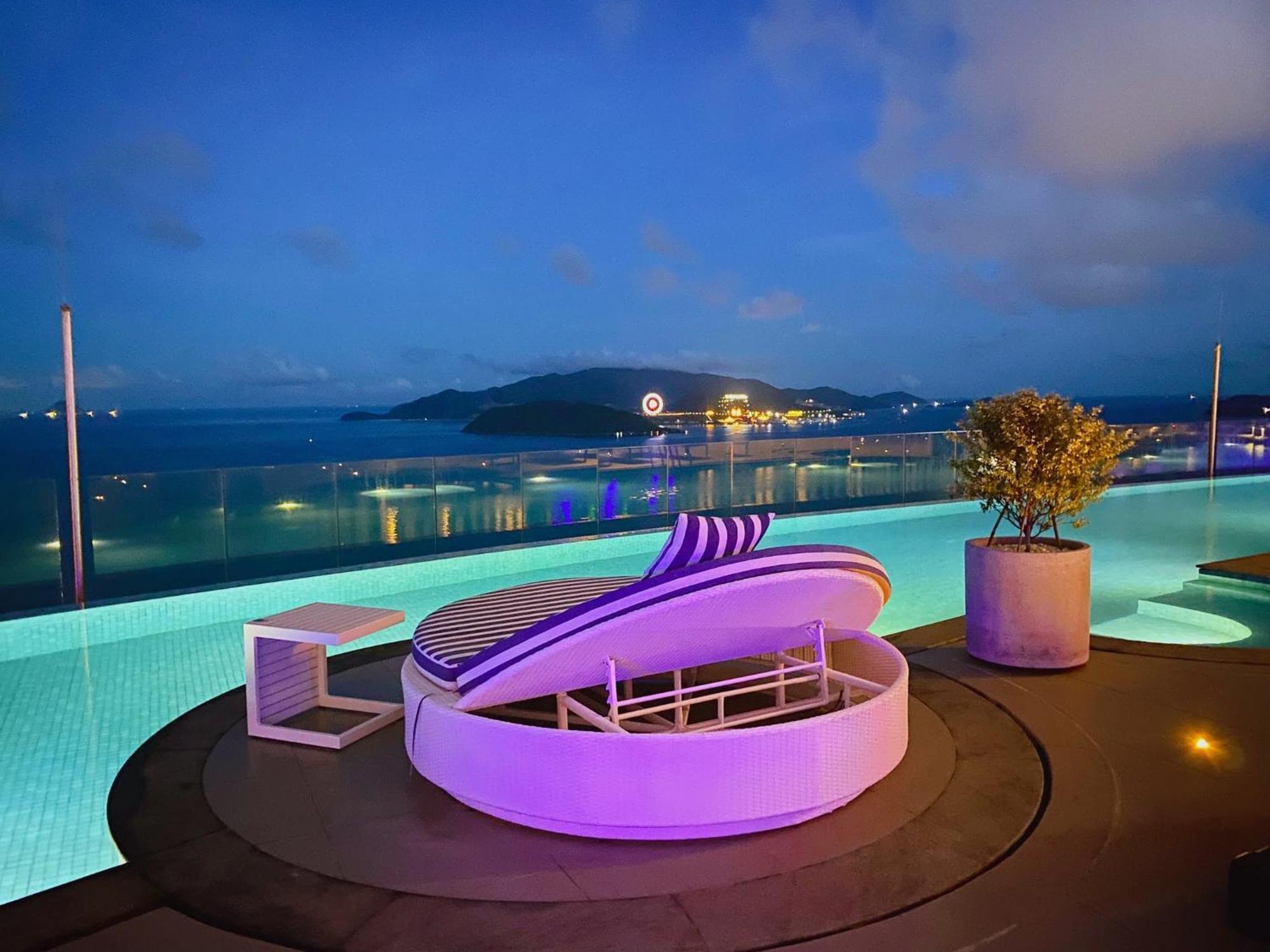 Coastal Panorama Oceanfront Suites Nha Trang Zewnętrze zdjęcie