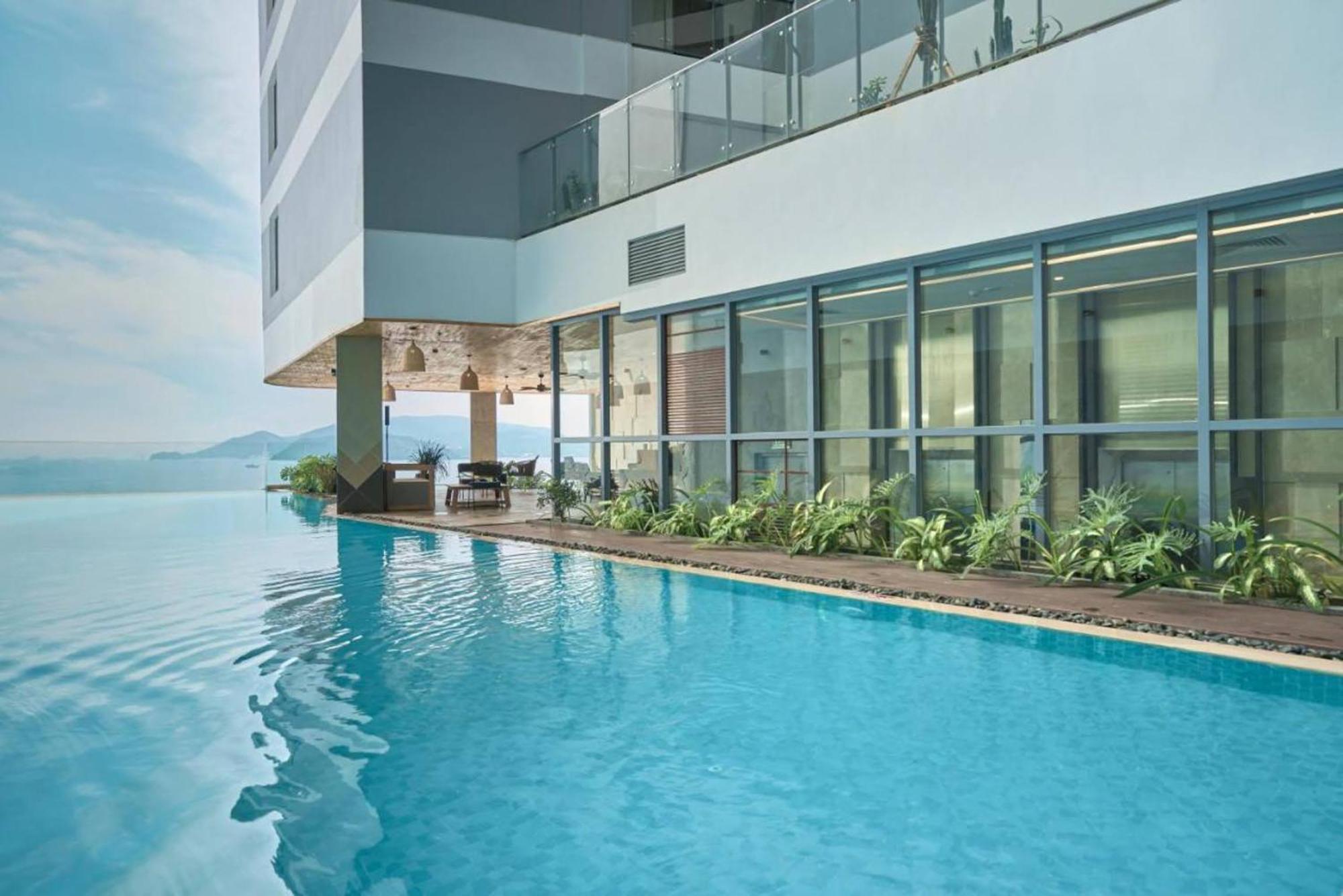 Coastal Panorama Oceanfront Suites Nha Trang Zewnętrze zdjęcie