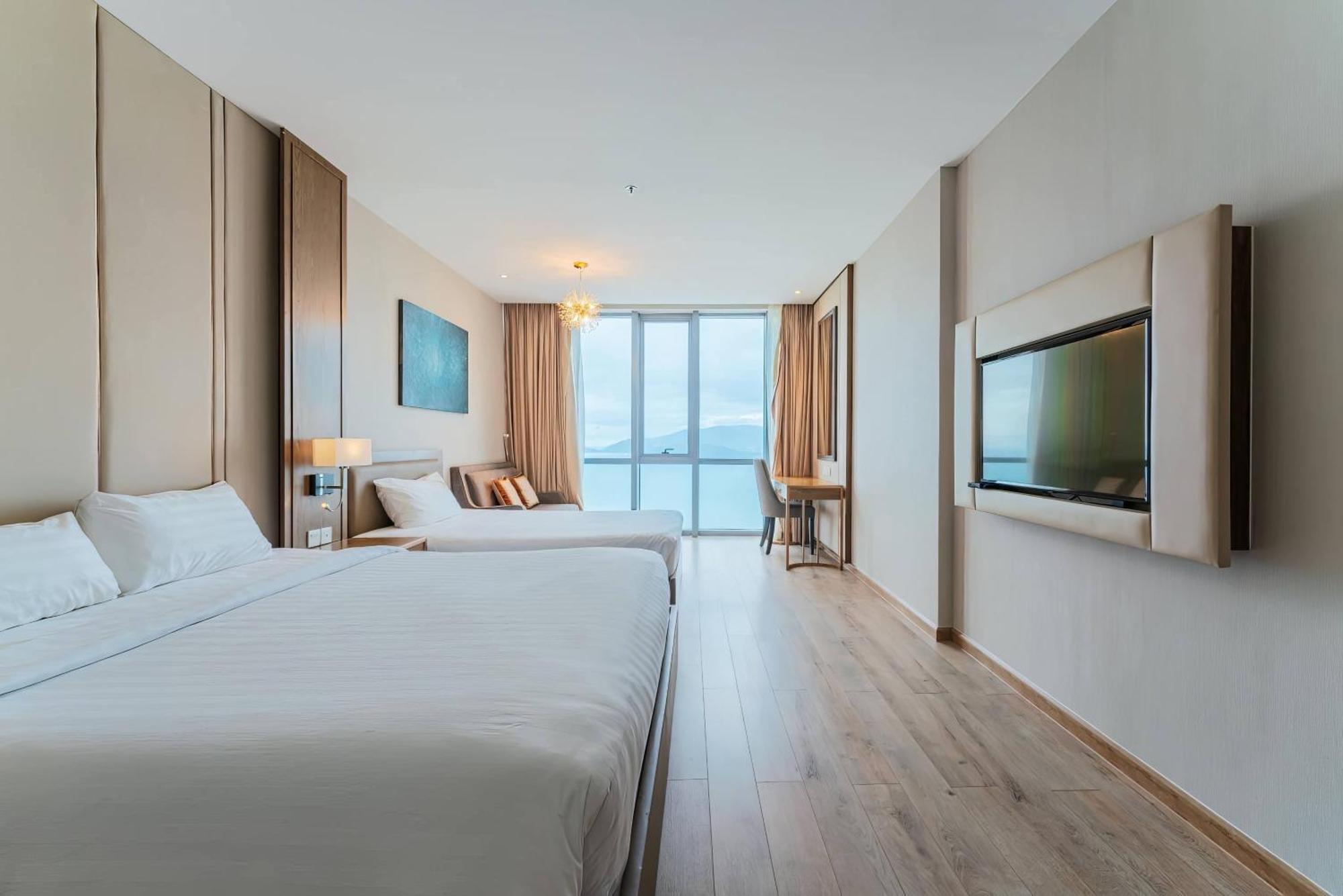 Coastal Panorama Oceanfront Suites Nha Trang Zewnętrze zdjęcie