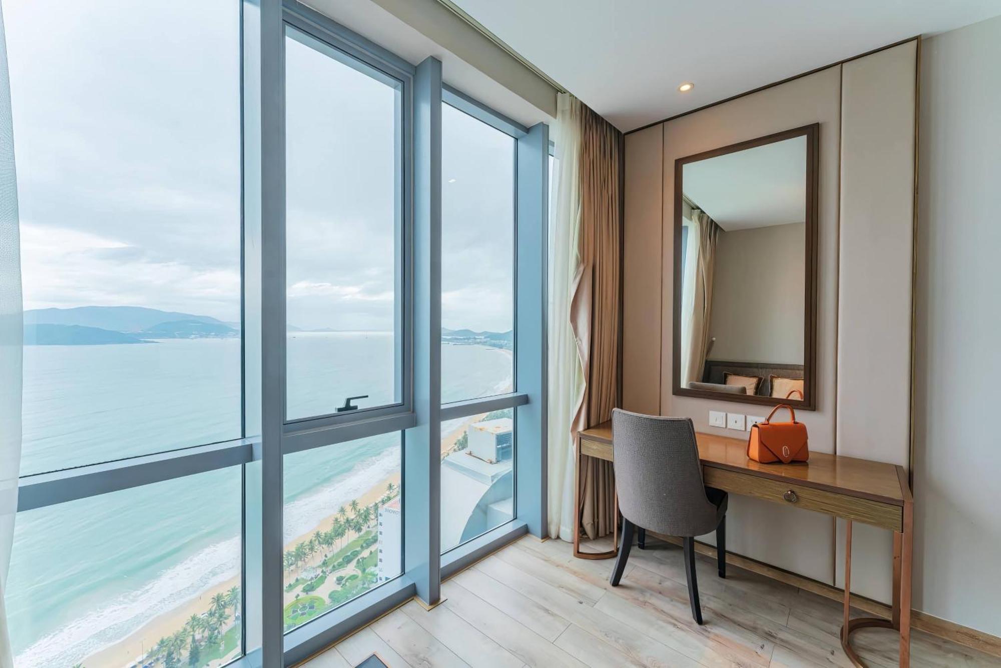 Coastal Panorama Oceanfront Suites Nha Trang Zewnętrze zdjęcie