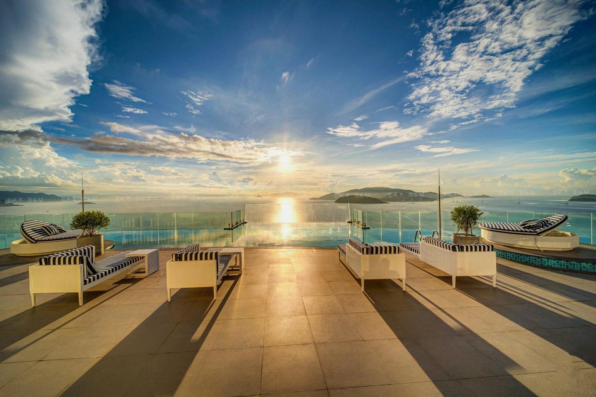 Coastal Panorama Oceanfront Suites Nha Trang Zewnętrze zdjęcie