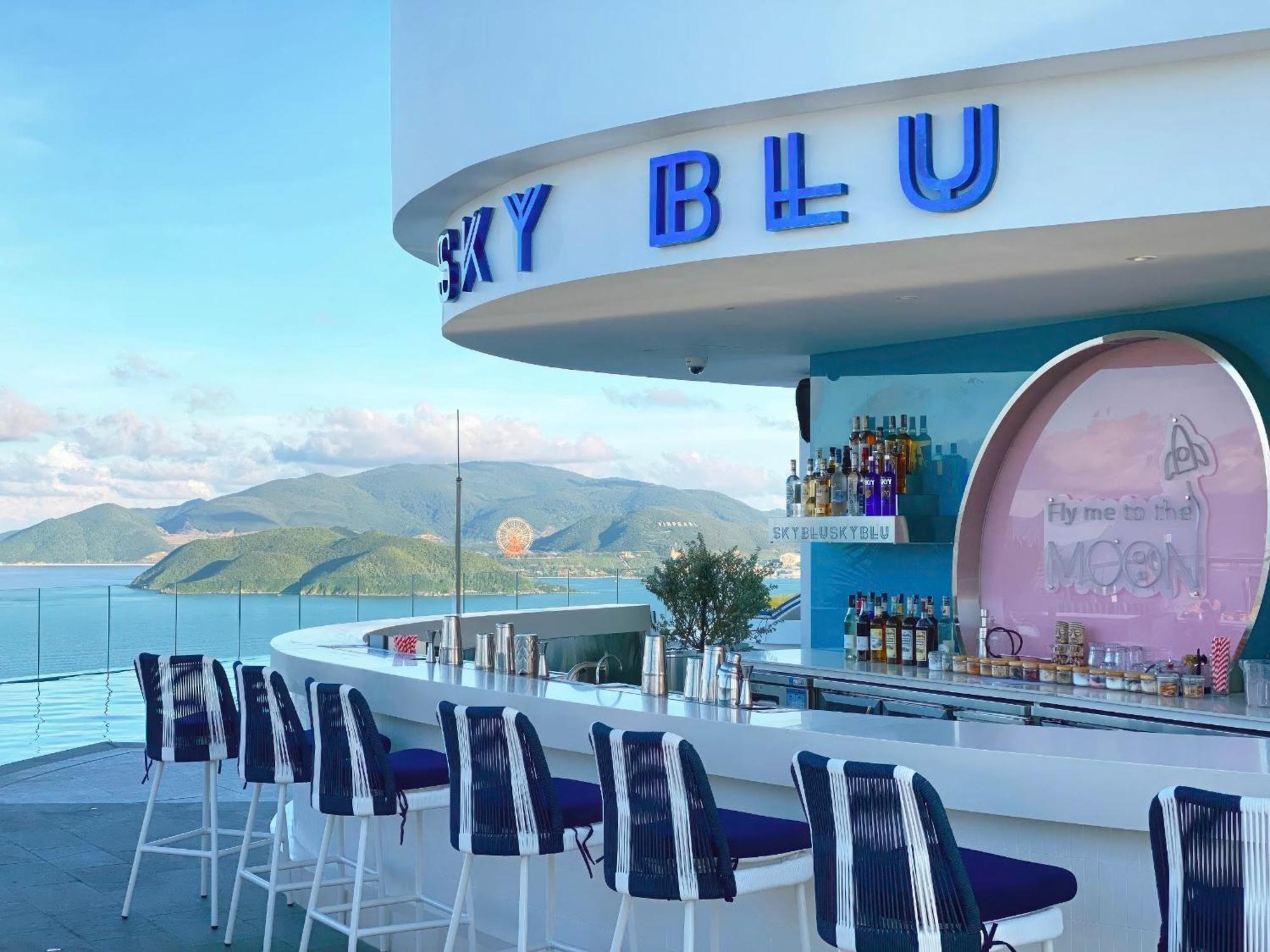 Coastal Panorama Oceanfront Suites Nha Trang Zewnętrze zdjęcie