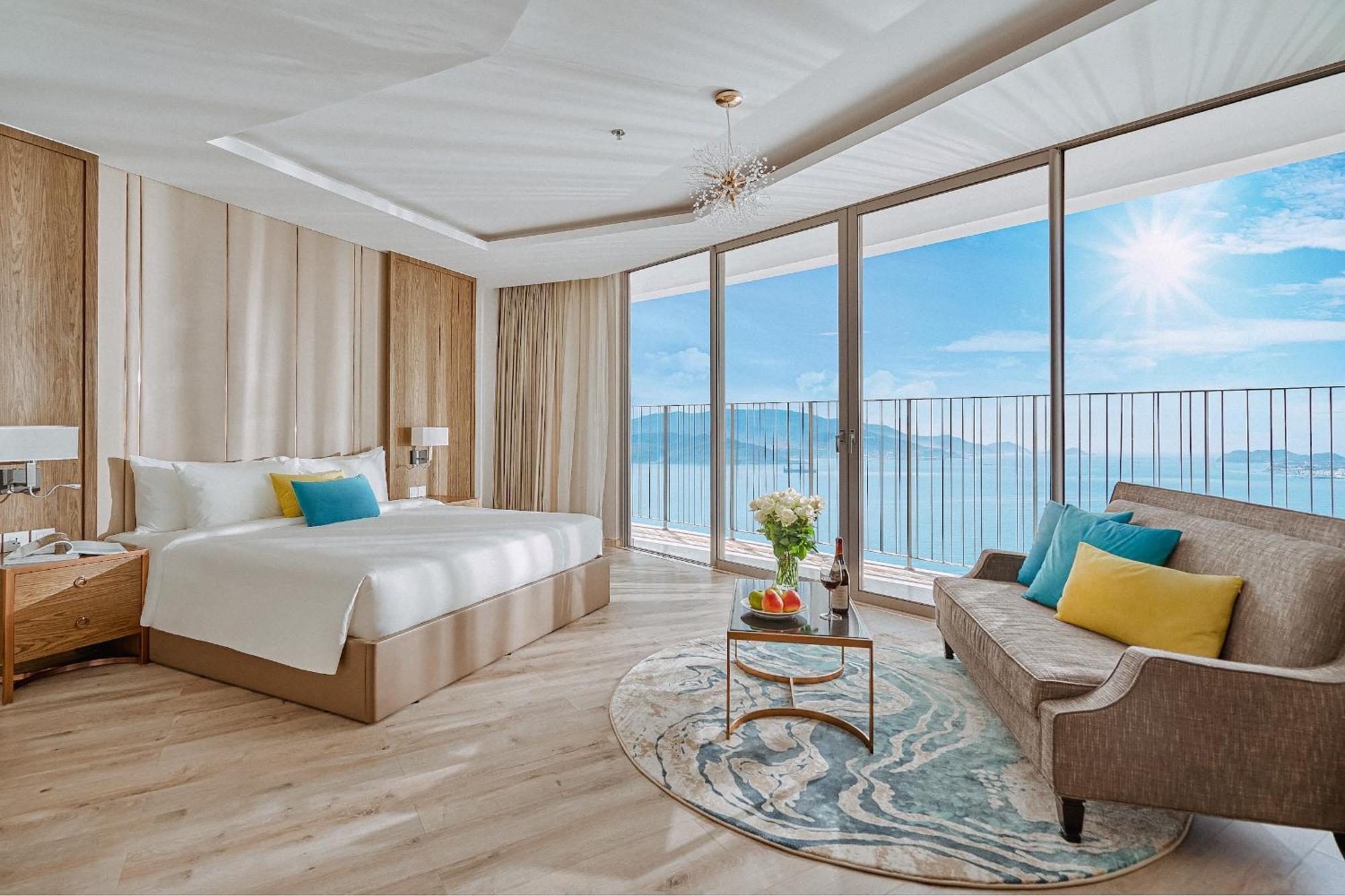 Coastal Panorama Oceanfront Suites Nha Trang Zewnętrze zdjęcie
